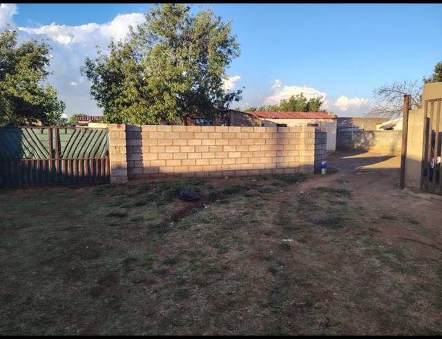 2 BEDROOM HOUSE FOR SALE IN PALM RIDGE